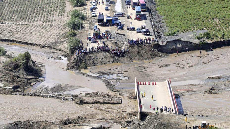 Collapsed Huambacho Bridge